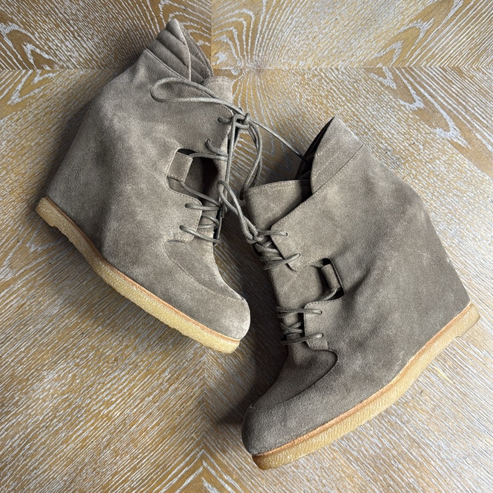 STUART WEITZMAN Kidstuff High Top Wedge Beige Lace Up High Heel Boots 37